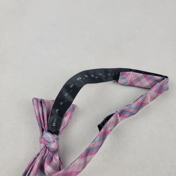 NWT & NWOT set of 2 Stafford plaid adjustable bowties - Picture 2 of 4